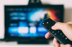 Alasan Lelaki Harus Nonton Sinetron Dunia Terbalik dan Belajar dari Bapak-bapak Ciraos