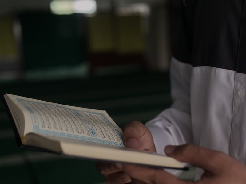 Nggak Usah Tersinggung kalau Pesantren Diasumsikan sebagai Bengkel Moral Kenangan Ramadan di Pesantren: Wadah Takjil Unik yang Sering Digunakan Santri Daftar Produk Obat Gatal yang Populer di Kalangan Anak Pesantren