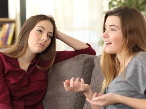 Sifat Teman Bikin Males: Suka Cerita Tanpa Diminta & Kalau Dinasihati Jawabnya ‘Tapi…’