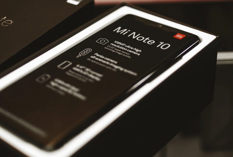 Apa iya Orang yang Pakai Kartu 3, Honda Beat, dan HP Apa iya Orang yang Pakai Kartu 3, Honda Beat, dan HP