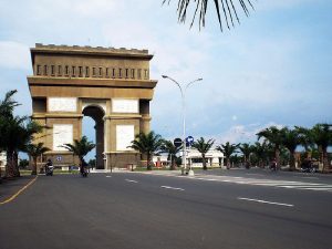 Bulan Puasa Gini Enaknya Nyinyirin Dinasti Bupati Kediri