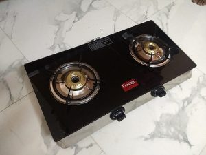 Berhenti Sok Tahu dengan Memilih Ngasih Kado Barang ketimbang Uang