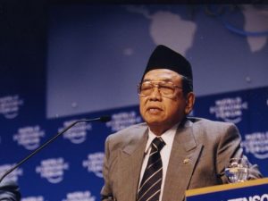 Gus Baha’, Gus Dur, dan Mazhab Humor Mereka