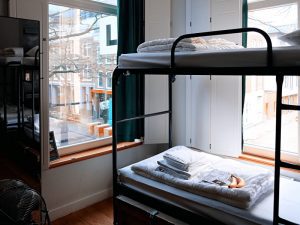 Cara Menemukan Maling di Asrama dengan Ilmu Investigasi Sederhana