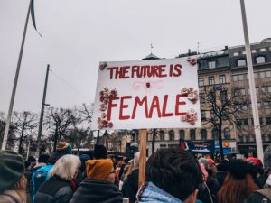 Mengupas Jawaban Terserah Perempuan hingga Tujuan Komunikasi Mereka
