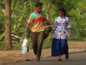 Si Doel Anak Sekolahan Episode 18, Musim 2: Mandra Jadi Buronan!