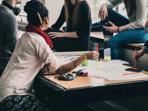 5 Hal yang Sering Terjadi Ketika Membangun Usaha Bareng Teman Kuliah
