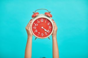 Tips Bangun Pagi ala Santri Biar Nggak Tergiur Tidur Lagi