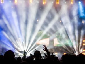 Radio Show Adalah Program Musik Terbaik di Televisi, No Debat
