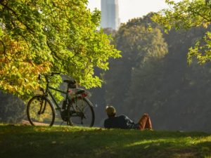 4 Alasan Orang Tiba-tiba Suka Bersepeda Belakangan Ini