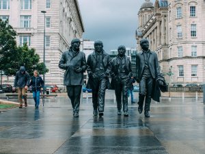 Manchester United Mengidolakan Beatles dan Oasis: Ketika Musik Menembus Batas Rivalitas