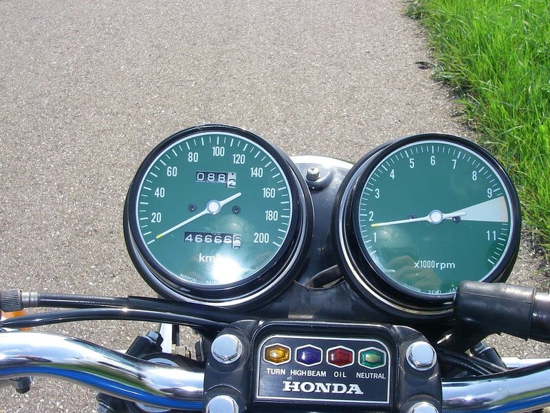 Honda CB 100 MOJOK.CO