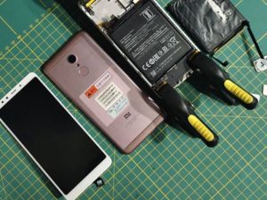 Redmi 5 Adalah Bukti Xiaomi Kadang-kadang Terlalu Baik