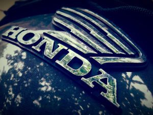 Tips Mengendarai Motor Matik agar Makin Irit Bahan Bakar