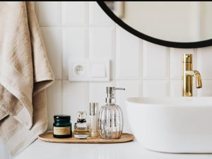 Panduan Menyusun Skincare Routine untuk Remaja: Cukup 4 Produk