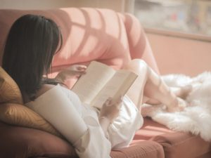 Orang yang Pinjam Buku Terus Bukunya Diklaim Milik Pribadi, Mereka Pantas Masuk Neraka