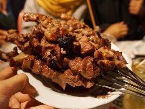 Sate Kambing, Bentuk Pemberontakan Kecil kepada Diri Sendiri