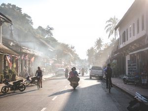 Orang yang Membunyikan Klakson Serampangan Layak Kena Azab