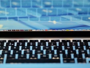 Tak Ada Barang Bajakan yang Lebih Sulit Dihindari selain Software Bajakan