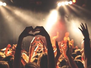 Gombloh dan Revolusi Melankolik Lewat Musik