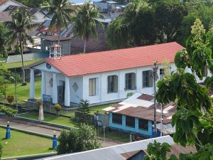 Belanda di Maluku: Antara Cinta dan Benci