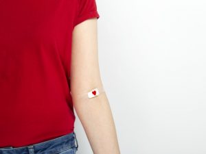 Orang Bertato Boleh Donor Darah Nggak, Sih?