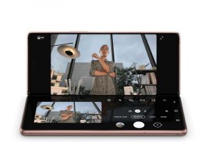Samsung Galaxy Z Fold 2 Membuat Kita Ingat Nokia Communicator pada Masanya