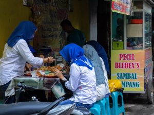 5 Rekomendasi Tempat Makan Murah di Sekitar UNS dan ISI Solo