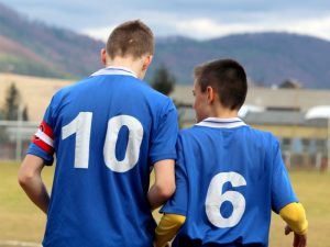 5 Kapten Tim Sepak Bola Termuda yang Bisa Membuat Anda Insecure