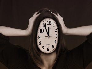 5 Film Bertemakan Time Travel yang Bikin Pusing