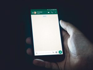 Saya dan Pacar Mulai Belajar Nulis dengan Baik di Pesan WhatsApp