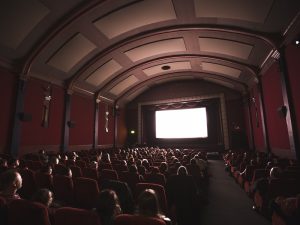 Romantisasi Bioskop Era 2000-an: Tiket Manual dan Promo Nonton Hemat Tiap Senin
