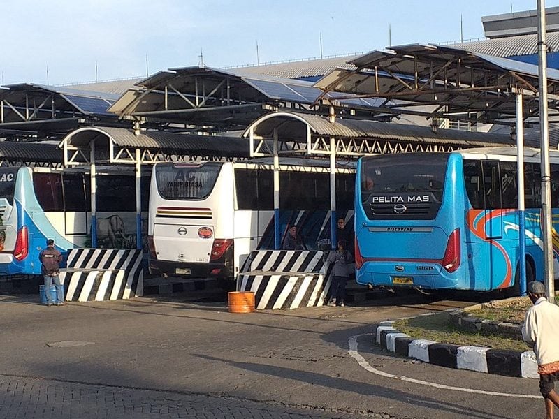 Pengalaman Naik Bus ALS Medan-Malang, Manajemen Kencing Harus Baik terminal mojok.co
