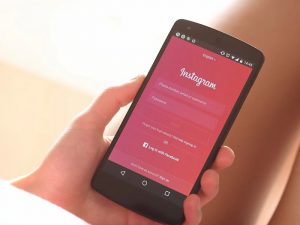 3 Kemungkinan yang Patut Dicurigai jika Kamu Jadi Close Friends Instagram Seseorang