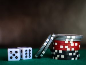 Pemburu Togel: Orang yang Nggak Tahu kalau Dirinya Tahu Ilmu Matematika, Semiotika, dan Hermeneutika