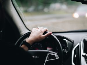 Tak Hanya Nmax, Pengendara Mobil LCGC Tak Kalah Menyebalkan di Jalanan