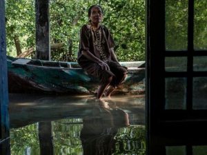 Mak Jah, Sang Wonder Woman Indonesia dari Desa Bedono Demak