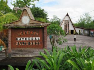 Mengapa Gereja Katolik Indonesia Mendiamkan Kekerasan pada Umatnya di Papua?