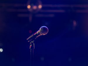 Pengalaman Saya Nonton Stand Up Comedy yang Disiarkan TV secara Langsung