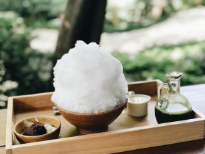 Es Kristal, Es Serut, Es Balok: Mana Es Batu yang Paling Tepat Mendinginkan Hidup