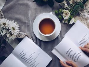 3 Buku Puisi yang Bisa Jadi Teman Baikmu di Waktu Senggang