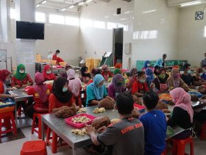 Kerja Sampingan Jadi Pengantar Konsumen Bakpia Itu Nggak Ada Salahnya, kok