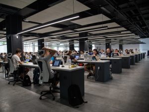 Call Center Adalah Alternatif Profesi Paling Cocok bagi Fresh Graduate