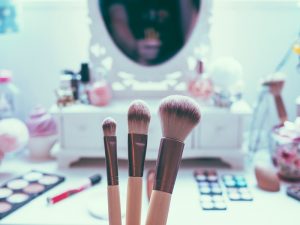 Gaes, Berprofesi Jadi Beauty Vlogger Nggak Ujuk-ujuk Bikin Kamu Kaya Instan