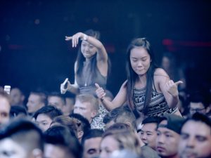 Fans Fanatik Sinetron Adalah Manusia Paling Barbar Seantero Galaksi
