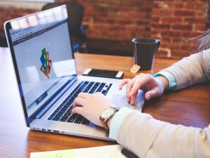 4 Tips dari Dosen UGM agar Skripsi Cepat Selesai