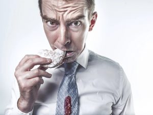 Cara Makan Itu Soal Selera, Ngapain Diperdebatkan, sih?