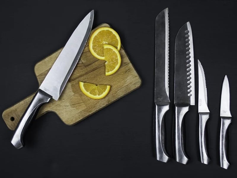 baja perkakas cara membuat pisau teknik pembuatan pisau dapur material pisau bahan pisau yang bagus pisau dapur terbaikmojok.co