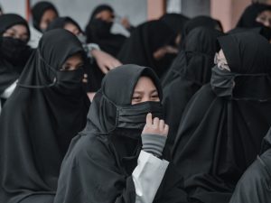 Lika-liku Kehidupan Santri di Pesantren Perihal Kisah Asmaranya