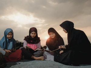 Tipe-tipe Pemakai Jilbab yang Harus Kita Ketahui biar Nggak Gampang Menghujat